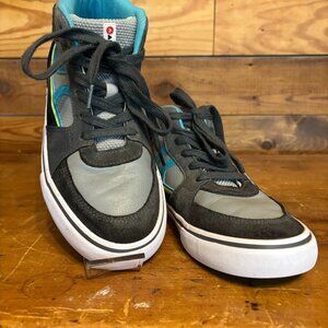 New AirWalks Boys Size 6